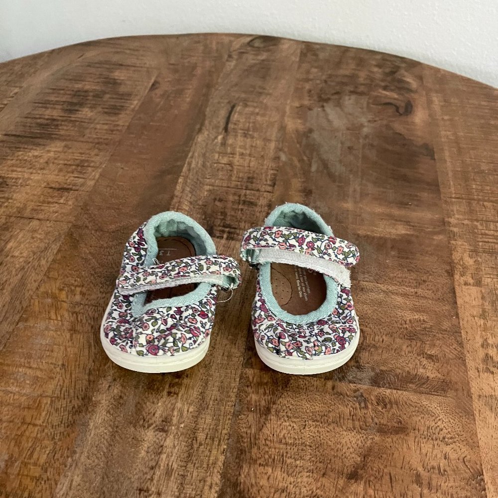 Floral Toms